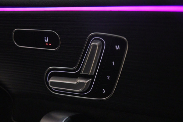 Mercedes-Benz A-Klasse 250 e AMG Limited PANO/CARPLAY/360CAM/MEMORY/VOL
