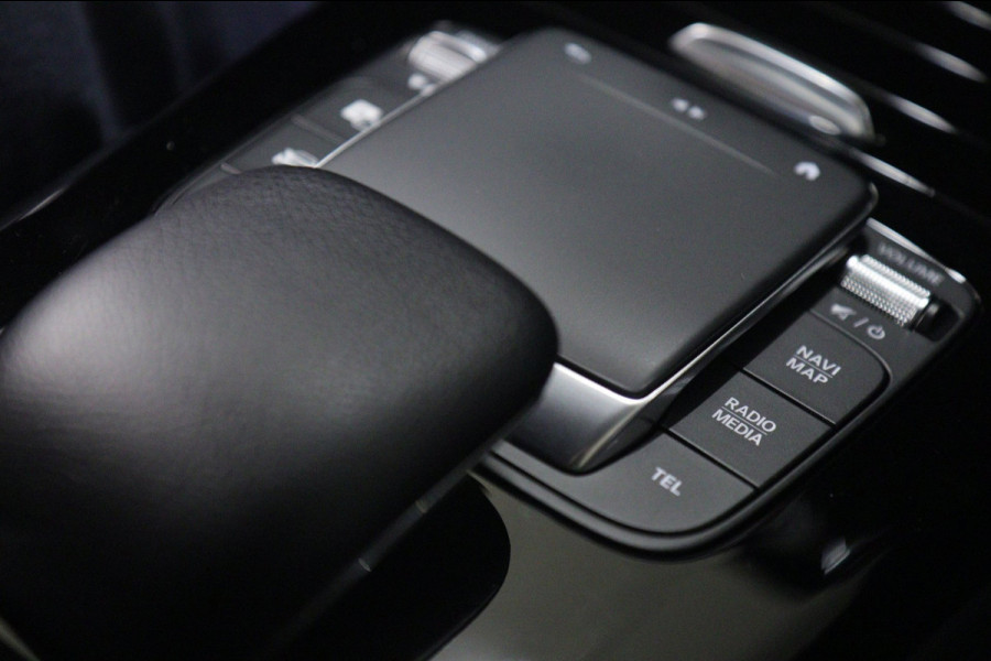 Mercedes-Benz A-Klasse 250 e AMG Limited PANO/CARPLAY/360CAM/MEMORY/VOL