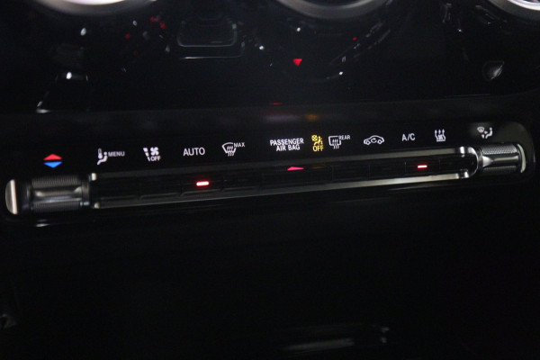 Mercedes-Benz A-Klasse 250 e AMG Limited PANO/CARPLAY/360CAM/MEMORY/VOL