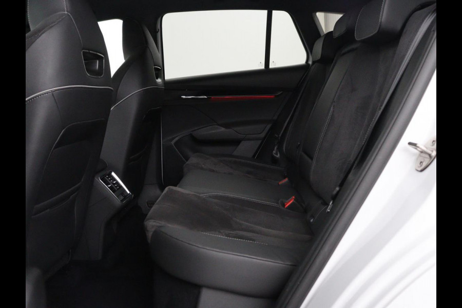 Škoda Enyaq iV 80 Sportline | SOH 88% | Leder/alcantara | Stuur/stoel verwarming | Adaptive cruise | Carplay | Sfeerverlichting | Camera | Park assist | Trekhaak