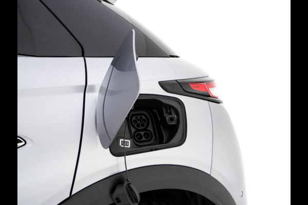 DS DS 3 Crossback E-Tense Performance Line+ 50 kWh Aut. *HEAD-UP | BLINDSPOT | LEATHER-MICROFIBRE | MATRIX-LED | KEYLESS | CAMERA | DIGI-COCKPIT | HEATED-SPORTSEATS | DAB+ | PRIVACY-GLASS | ECC | PDC | CRUISE | 18''ALU*