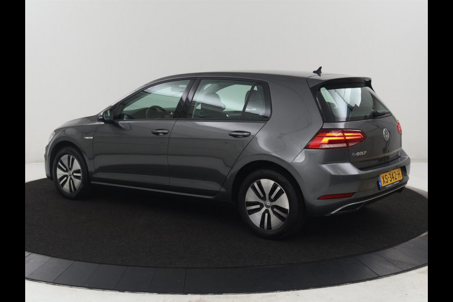 Volkswagen e-Golf 5-Deurs | Navigatie | Leder | SOH 89.8% | Climate Control | Stoelverwarming | Cruise Control | Parkeersensor | Bluetooth