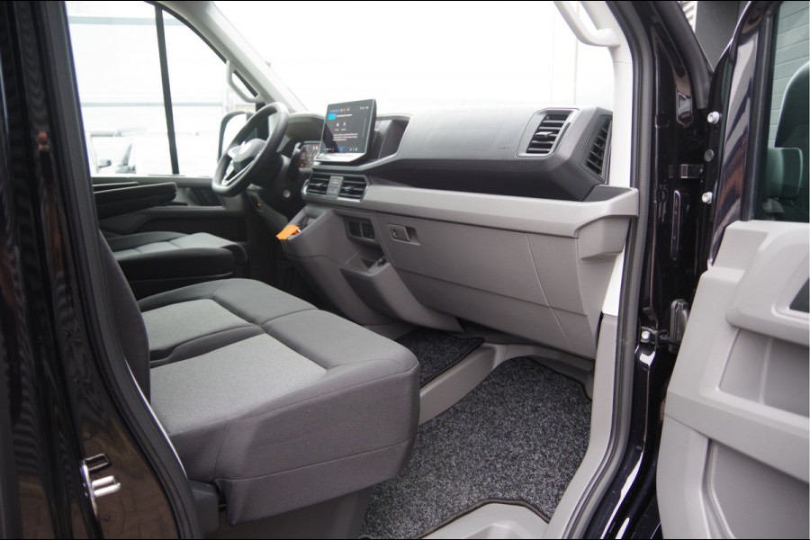 Volkswagen Crafter 35 2.0 TDI L3H3(L2H2) AUT. 3-ZITS, FACELIFT, CAMERA, GEV. STOEL, CRUISE, LEDER STUUR, CLIMA