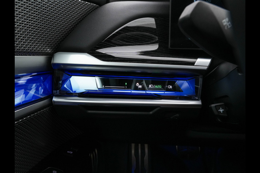 BMW i7 xDrive60 106 kWh M-Sportpack [3-Fase-11kW] {SoH-98%} (INCL.BTW) *PANO | HEAD-UP | LUXURY-LEATHER | FULL-LED | BLIND-SPOT | BOWERS&WILKINS | MEMORY-PACK | TOP-VIEW | VENTILATED/HEATED-COMFORTSEATS | SOFT-CLOSE | WIDE-SREEN-DIGICOCKPIT | KEYLESS