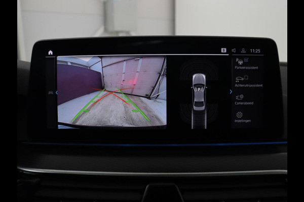 BMW 5 Serie 530e xDrive High Executive | SOH 89,6% | Panoramadak | Leder | Memory | Stoelverwarming | Harman/Kardon | Carplay | Sfeerverlichting | Cruise control | PHEV