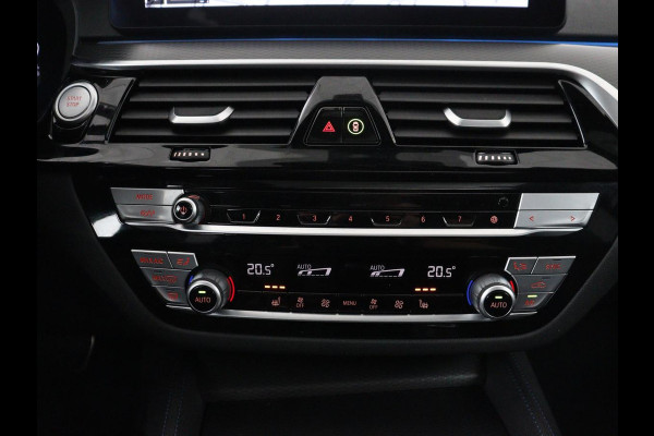 BMW 5 Serie 530e xDrive High Executive | SOH 89,6% | Panoramadak | Leder | Memory | Stoelverwarming | Harman/Kardon | Carplay | Sfeerverlichting | Cruise control | PHEV