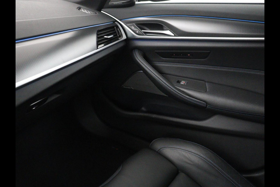 BMW 5 Serie 530e xDrive High Executive | SOH 89,6% | Panoramadak | Leder | Memory | Stoelverwarming | Harman/Kardon | Carplay | Sfeerverlichting | Cruise control | PHEV