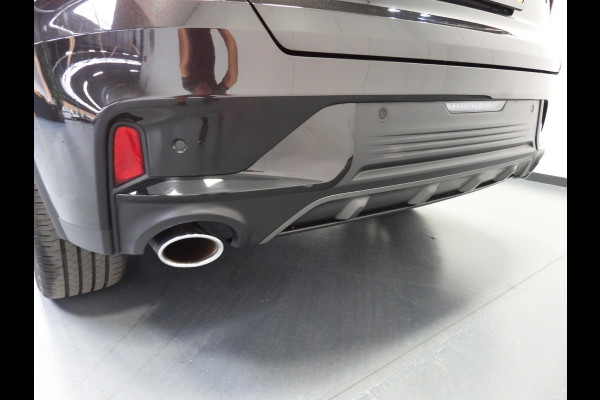 Lynk & Co 01 1.5 PHEV BlackEdition NAVI/360CAM/SCHUIFDAK/LED/20"LMV!