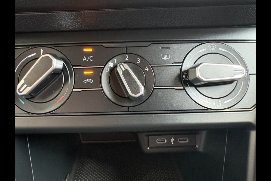 Volkswagen Polo 1.0 TSI Life Airco - Apple carplay - Parkeersensoren - Led verlichting - Radio - Cruise control - Bluetooth - Stuur multifunctioneel - Elektrische ramen - Licht metalen velgen 15 inch