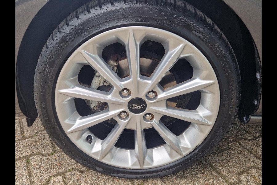 Ford Fiesta Vignale 1.0 EcoBoost 140pk | Panoramadak | Winter Pack | Adaptive cruise control | Led koplampen | Leder | Dodehoek herkenning |