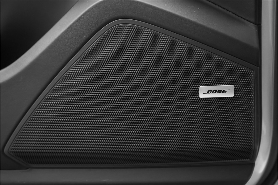 Porsche Cayenne Coupé 3.0 E-Hybrid Sport Design Pano ACC 4WS Trekhaak 22"