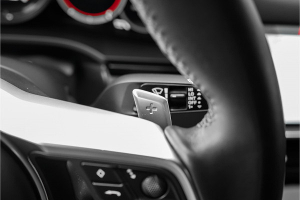 Porsche Cayenne Coupé 3.0 E-Hybrid Sport Design Pano ACC 4WS Trekhaak 22"