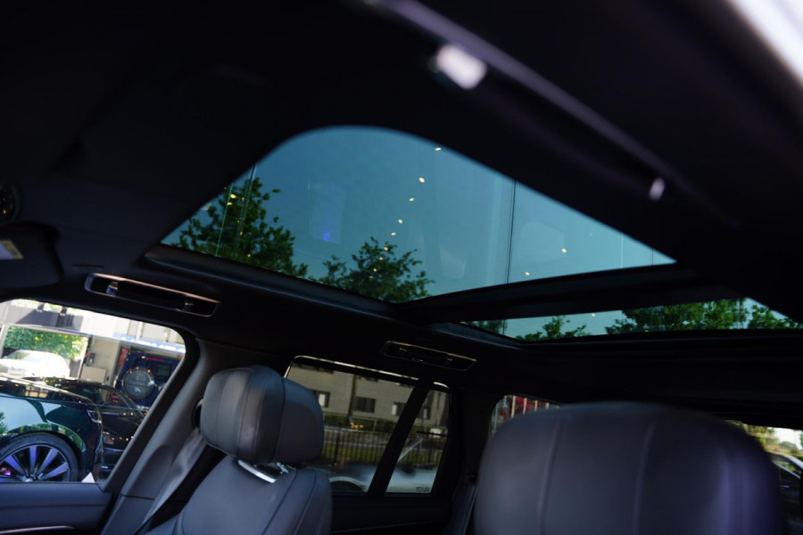Land Rover Range Rover P 550 E Autobiography / Massage Stoelen / Head Up / Panoramadak