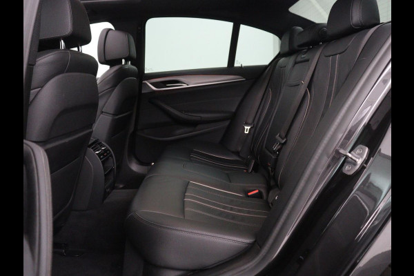 BMW 5 Serie 530e iPerformance M Sport High Executive | Panoramadak | Leder | Memory | Stoelverwarming | Cruise control | Camera | Park assist | Carplay | Climate control | PHEV