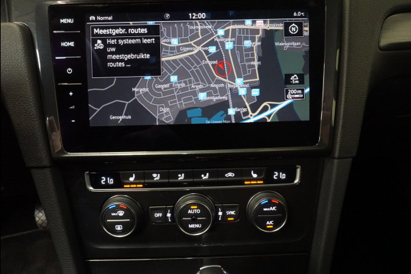 Volkswagen e-Golf Edition Navigatie Climate Control Parkeer sensoren V+A Privacy Glass