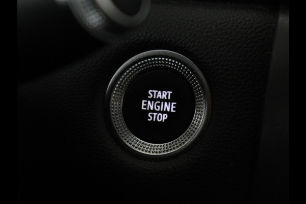 Renault Captur 1.3 TCe 140 Intens | Half leder | Navigatie | DAB+ | Cruise control | Lane assist | Climate Control | Virtual Display | Carplay | Camera | Park assist | Trekhaak