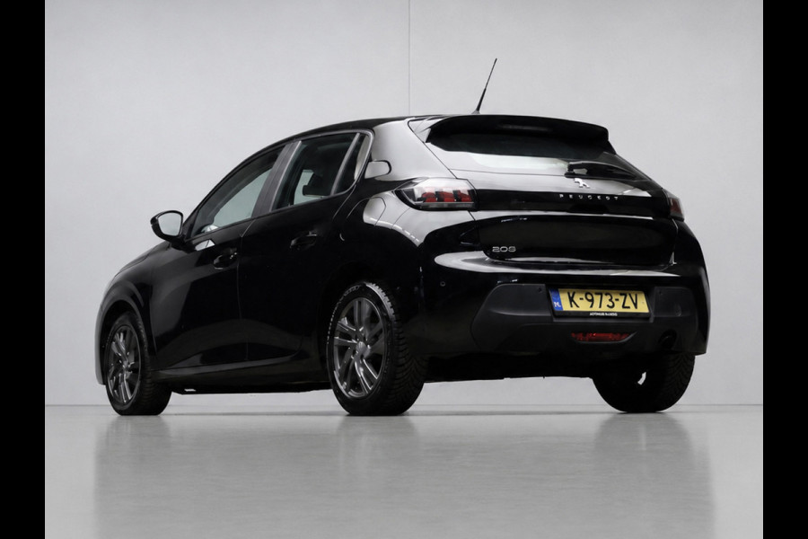Peugeot 208 1.2 PureTech Allure Sport (APPLE CARPLAY,NAVI,CAMERA,CLIMATE,CRUISE,GETINT,LED,SPORTSTOELEN,LM VELGEN)