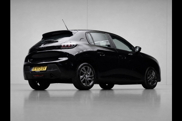 Peugeot 208 1.2 PureTech Allure Sport (APPLE CARPLAY,NAVI,CAMERA,CLIMATE,CRUISE,GETINT,LED,SPORTSTOELEN,LM VELGEN)