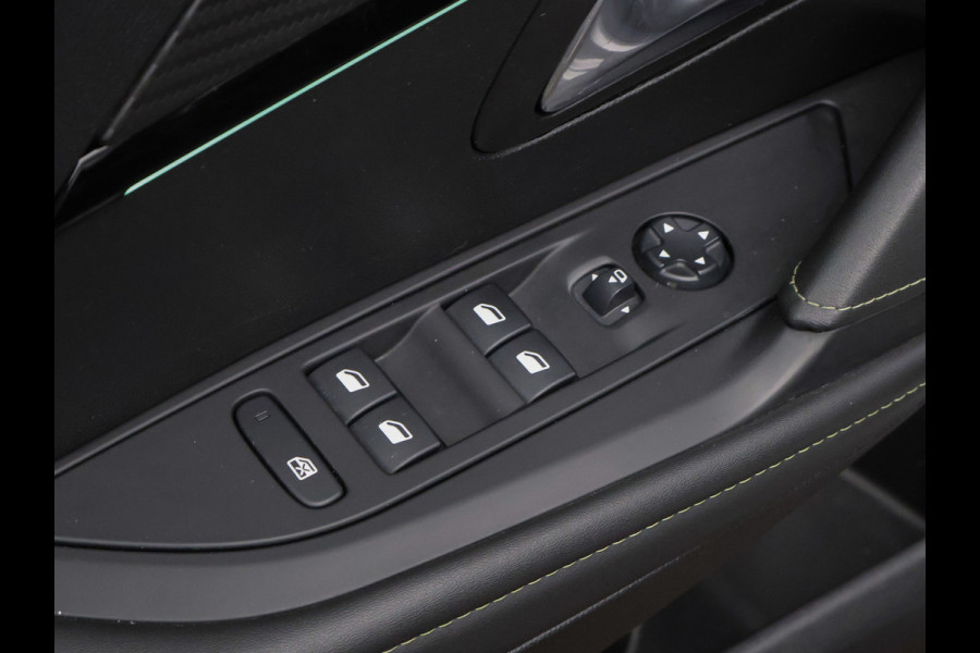 Peugeot 208 1.2 PureTech Allure Sport (APPLE CARPLAY,NAVI,CAMERA,360 VIEW,CLIMATE,CRUISE,GETINT,SPORTSTOELEN,LM VELGEN)