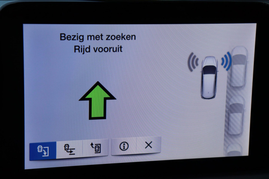 Ford FOCUS Wagon 1.0 EcoBoost Hybrid ST Line Style org.NL camera +winterpack