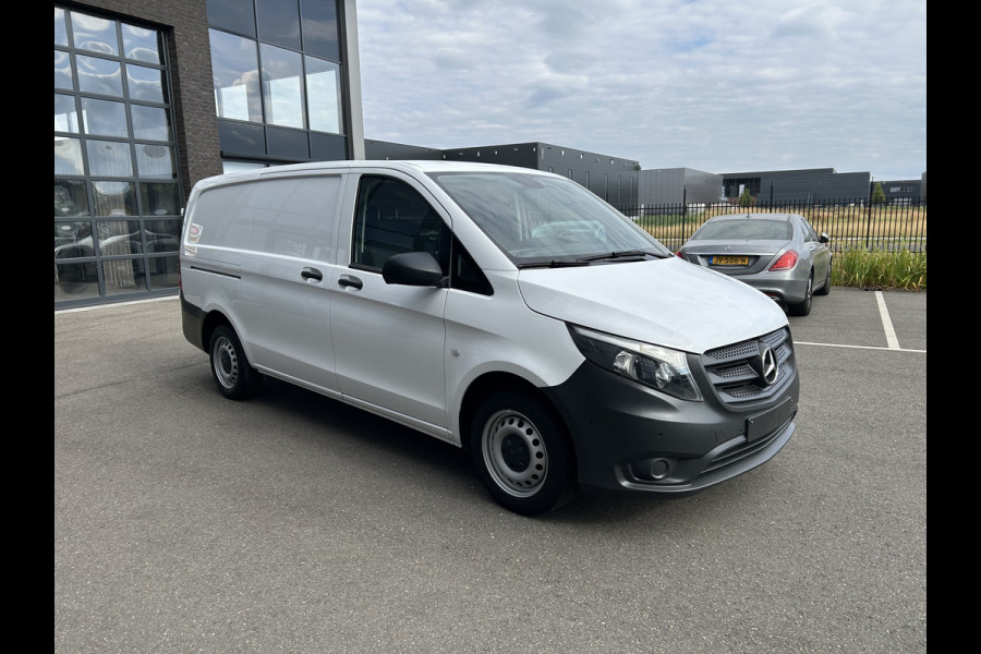 Mercedes-Benz Vito 114 CDI Lang / Automaat / Camera / Parkeersensoren / Cruise control / Airco / Achterdeuren