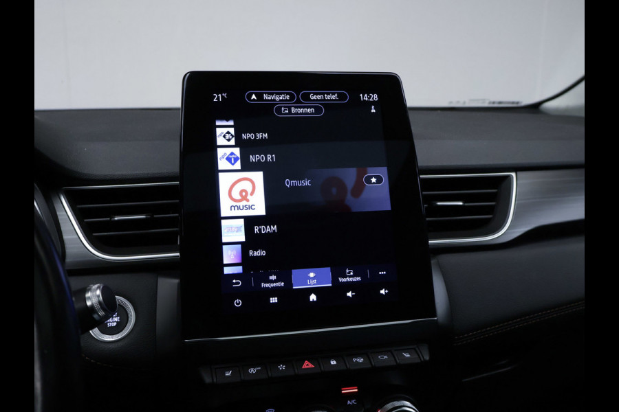 Renault Captur 1.3 TCe 155 Initiale Paris 155 PK (PANORAMADAK,APPLE CARPLAY,LED,LEDER,ELECTISCHE STOELEN,WINTERPAKKET,PDC)