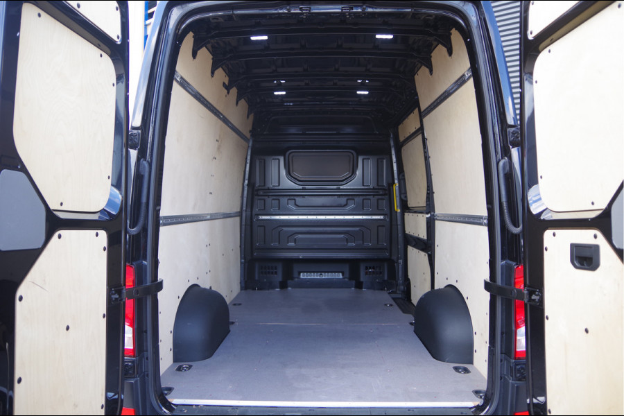 MAN TGE 3.180 35 2.0 L3H3(L2H2) 3-ZITS, 177PK AUT. LED, TREKHAAK, LEDER, ADAPT. CRUISE, CAMERA, STOELVERWARMING, STANDKACHEL, NAVI, CLIM