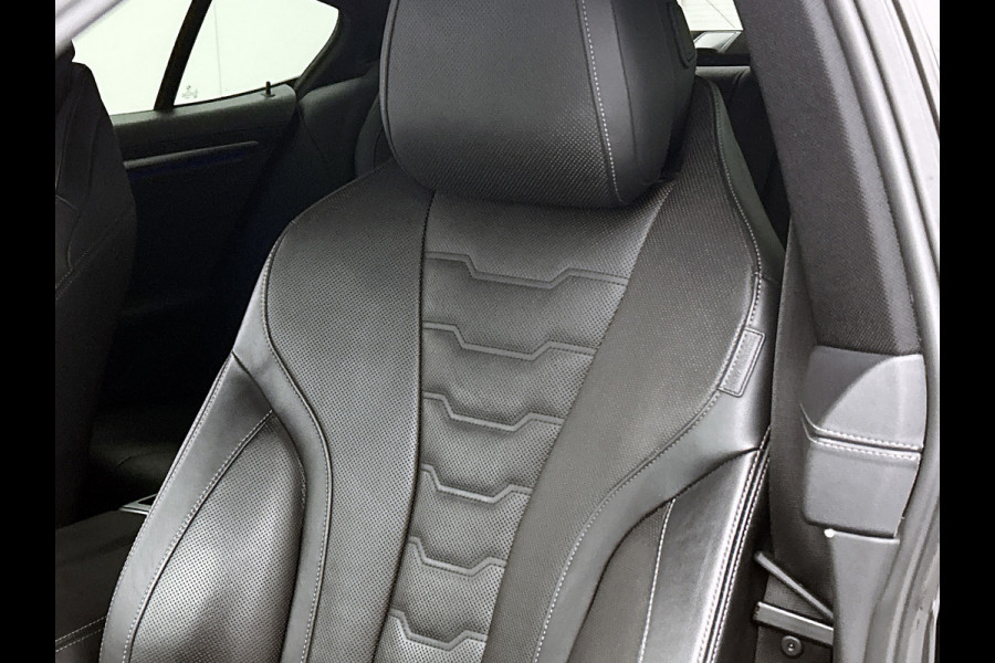 BMW 8 Serie Gran Coupé 840i xDrive M-sport AANBIEDNG!(Dealer OnderH, Carplay, 360 Camera, Stoel VerW/ Koeling, Addp, Head-up, Etc)