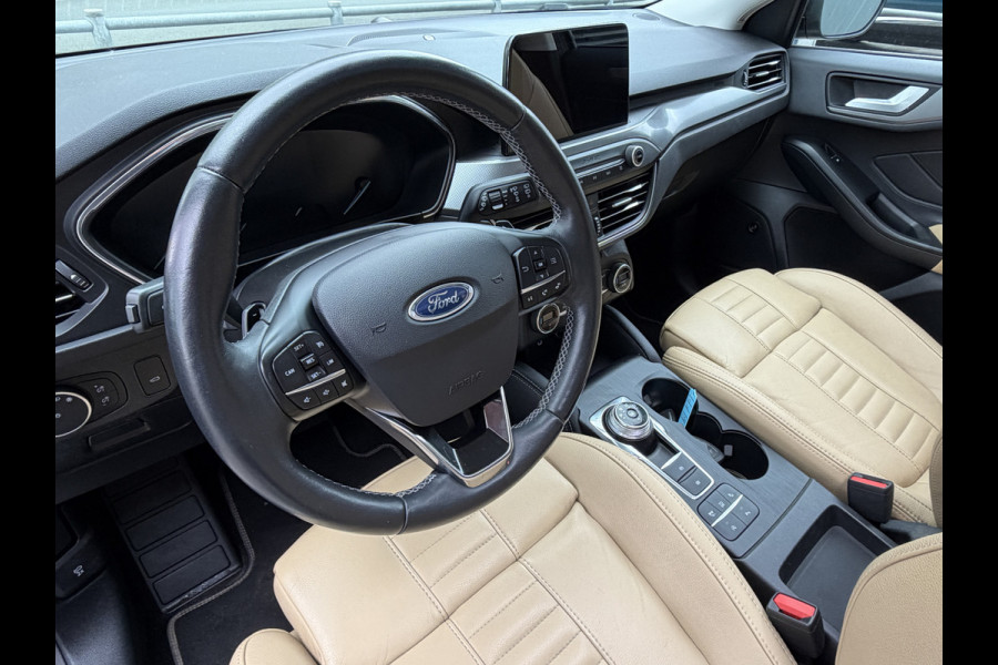 Ford FOCUS Wagon BWJ 2019 | 1.0T 126PK Titanium Bus AUTOMAAT | TREKHAAK | PANO DAK | LEER | LED | NAVI | CLIMA | STOEL&STUUR VERW | PDC | DONKER GLASS |