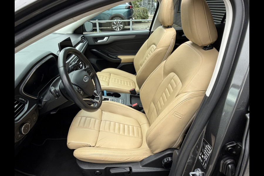 Ford FOCUS Wagon BWJ 2019 | 1.0T 126PK Titanium Bus AUTOMAAT | TREKHAAK | PANO DAK | LEER | LED | NAVI | CLIMA | STOEL&STUUR VERW | PDC | DONKER GLASS |