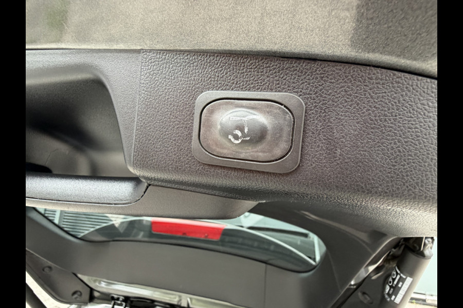 Ford FOCUS Wagon BWJ 2019 | 1.0T 126PK Titanium Bus AUTOMAAT | TREKHAAK | PANO DAK | LEER | LED | NAVI | CLIMA | STOEL&STUUR VERW | PDC | DONKER GLASS |