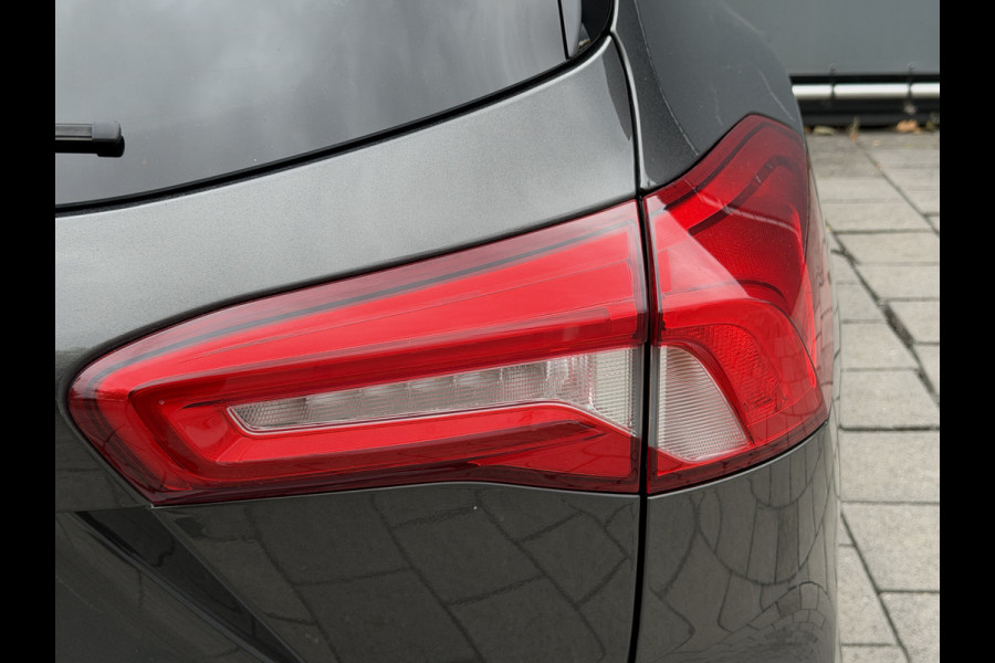 Ford FOCUS Wagon BWJ 2019 | 1.0T 126PK Titanium Bus AUTOMAAT | TREKHAAK | PANO DAK | LEER | LED | NAVI | CLIMA | STOEL&STUUR VERW | PDC | DONKER GLASS |