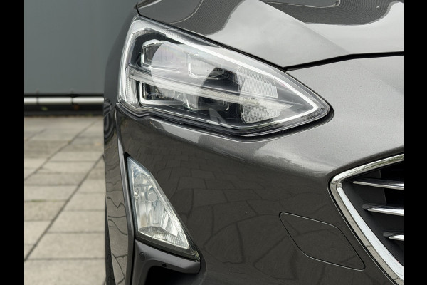 Ford FOCUS Wagon BWJ 2019 | 1.0T 126PK Titanium Bus AUTOMAAT | TREKHAAK | PANO DAK | LEER | LED | NAVI | CLIMA | STOEL&STUUR VERW | PDC | DONKER GLASS |