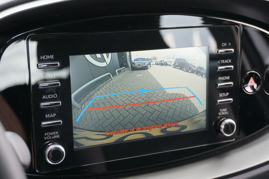Toyota Aygo X 1.0 VVT-i MT Play + CAMERA / ADAPTIEVE CRUISE / CARPLAY