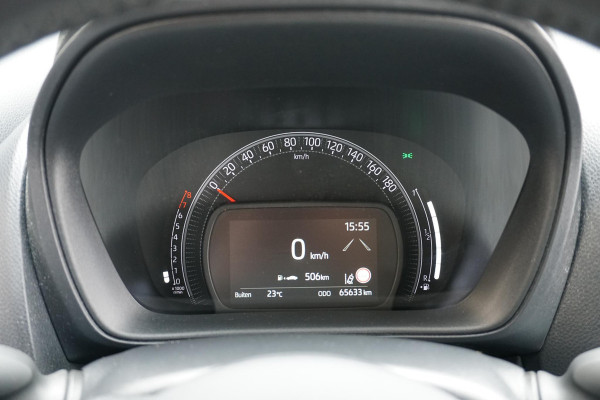 Toyota Aygo X 1.0 VVT-i MT Play + CAMERA / ADAPTIEVE CRUISE / CARPLAY