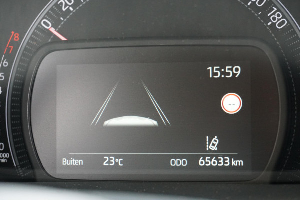 Toyota Aygo X 1.0 VVT-i MT Play + CAMERA / ADAPTIEVE CRUISE / CARPLAY