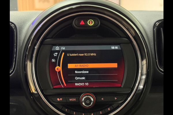 MINI Countryman Cooper S E ALL4 AUT SOH 94,8 | 224pk | PHEV | Midnight Black Metallic | Navi | Park Assist