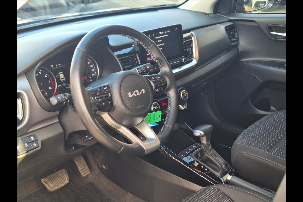Kia Stonic 1.0 T-GDi Automaat DynamicLine | Stoel + Stuurverwarming, Navigatie, Parkeersensoren, Camera, Climate control