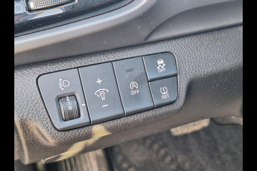 Kia Stonic 1.0 T-GDi Automaat DynamicLine | Stoel + Stuurverwarming, Navigatie, Parkeersensoren, Camera, Climate control