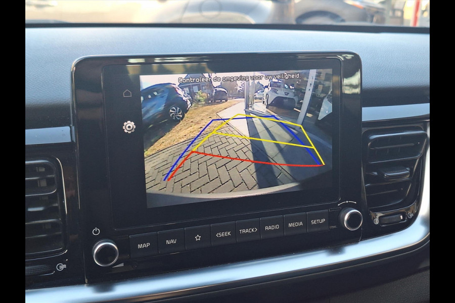 Kia Stonic 1.0 T-GDi Automaat DynamicLine | Stoel + Stuurverwarming, Navigatie, Parkeersensoren, Camera, Climate control