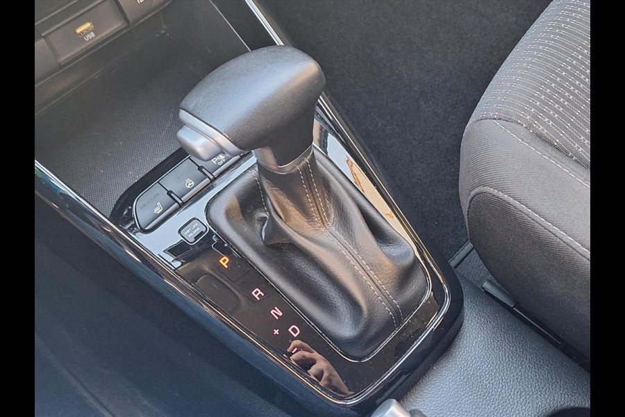 Kia Stonic 1.0 T-GDi Automaat DynamicLine | Stoel + Stuurverwarming, Navigatie, Parkeersensoren, Camera, Climate control