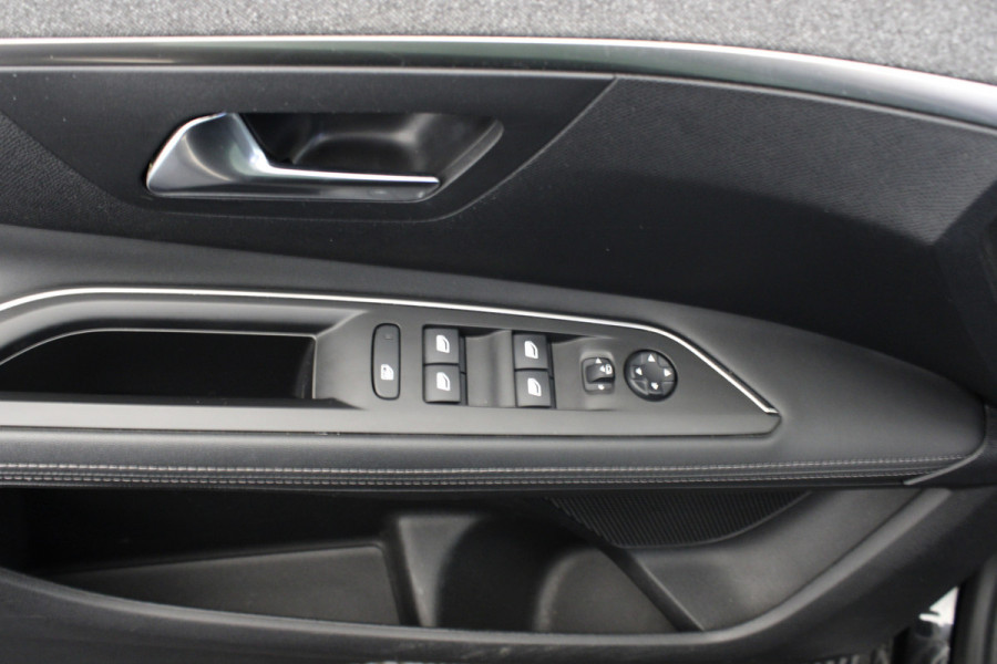 Peugeot 3008 1.2 PureTech Allure |Pano|Camera|