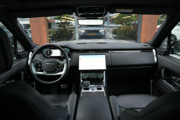 Land Rover Range Rover 3.0 P510e HSE PHEV 510 pk koelbox elektrische trekhaak 22" achterasbesturing zeer complete HSE-uitrusting