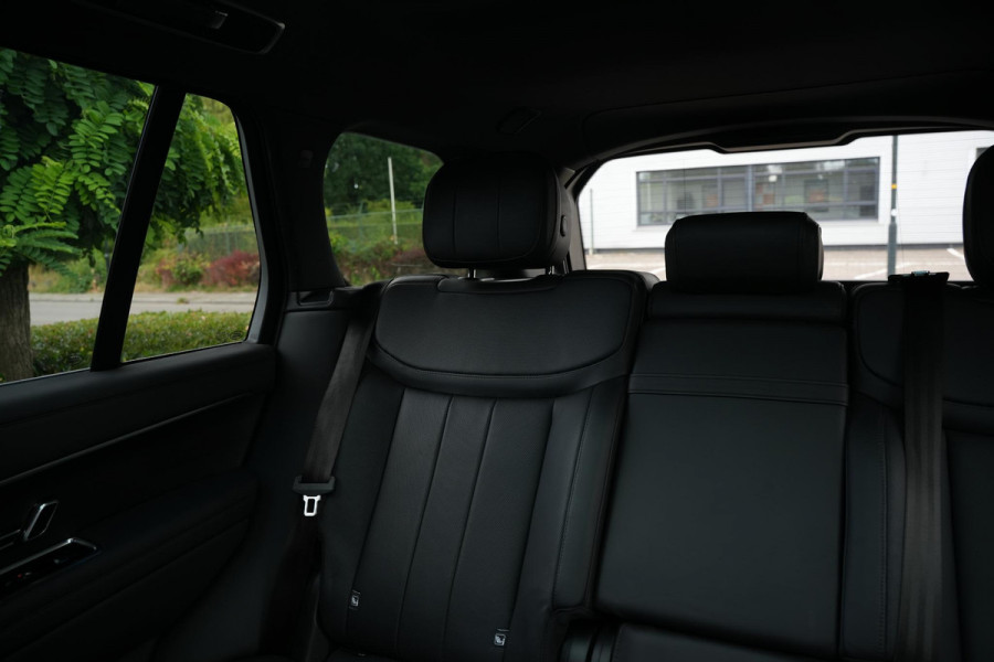 Land Rover Range Rover 3.0 P510e HSE PHEV 510 pk koelbox elektrische trekhaak 22" achterasbesturing zeer complete HSE-uitrusting