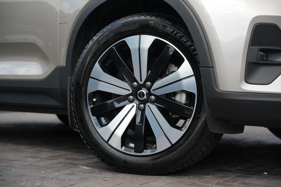Volvo XC40 1.5 T4 Plug-in hybrid Ultimate Bright Panoramadak Leer Harman/Kardon