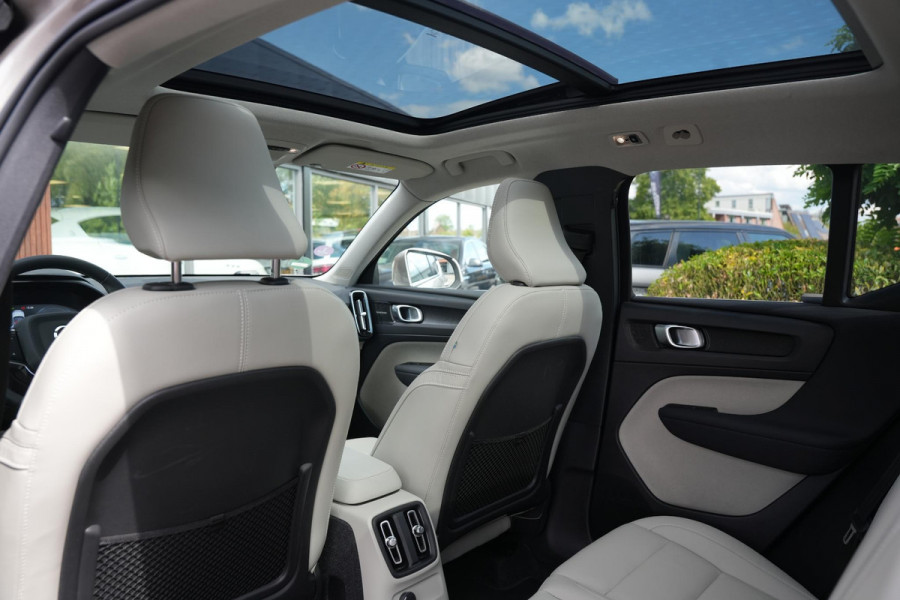 Volvo XC40 1.5 T4 Plug-in hybrid Ultimate Bright Panoramadak Leer Harman/Kardon