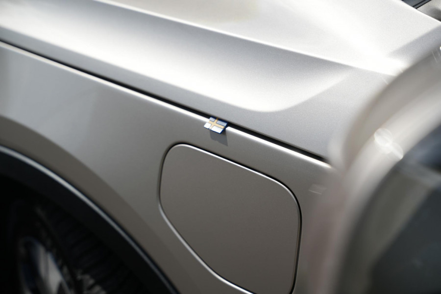 Volvo XC40 1.5 T4 Plug-in hybrid Ultimate Bright Panoramadak Leer Harman/Kardon
