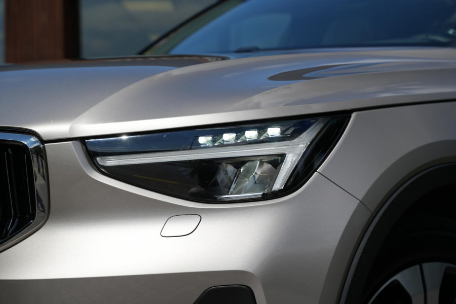 Volvo XC40 1.5 T4 Plug-in hybrid Ultimate Bright Panoramadak Leer Harman/Kardon