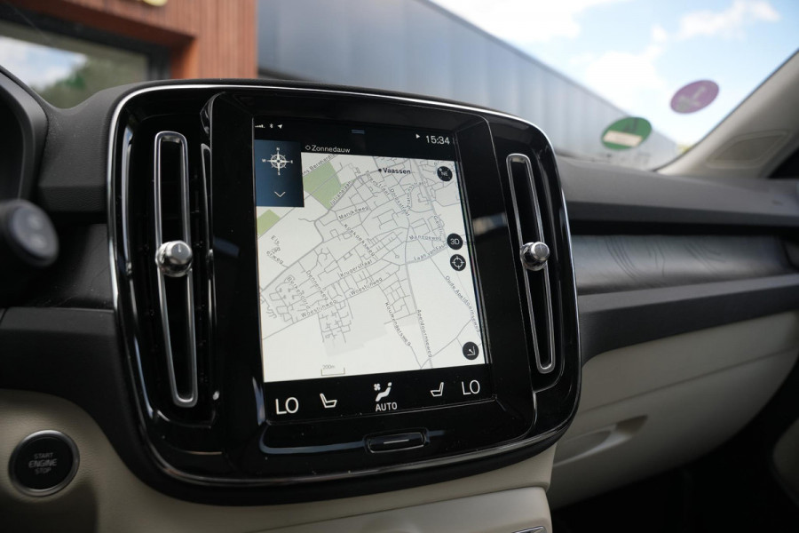 Volvo XC40 1.5 T4 Plug-in hybrid Ultimate Bright Panoramadak Leer Harman/Kardon