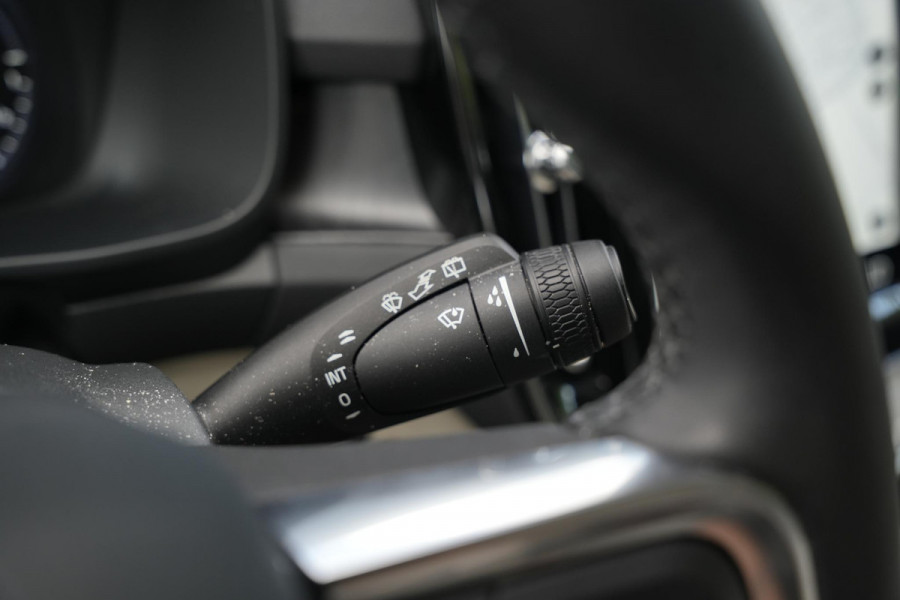 Volvo XC40 1.5 T4 Plug-in hybrid Ultimate Bright Panoramadak Leer Harman/Kardon